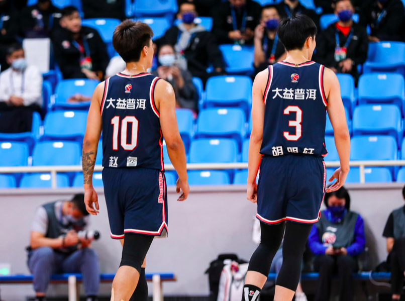  里程碑夜！切尔西更衣室发声，CBA常规赛国际比赛日刷纪录，媒体盛赞，临场指挥获称赞