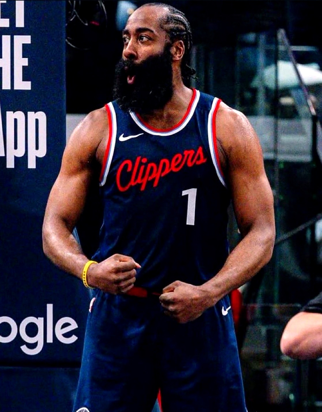 九游娱乐-哈登连续十二场比赛得分超过突破纪录，老鹰挑战极限！的简单介绍