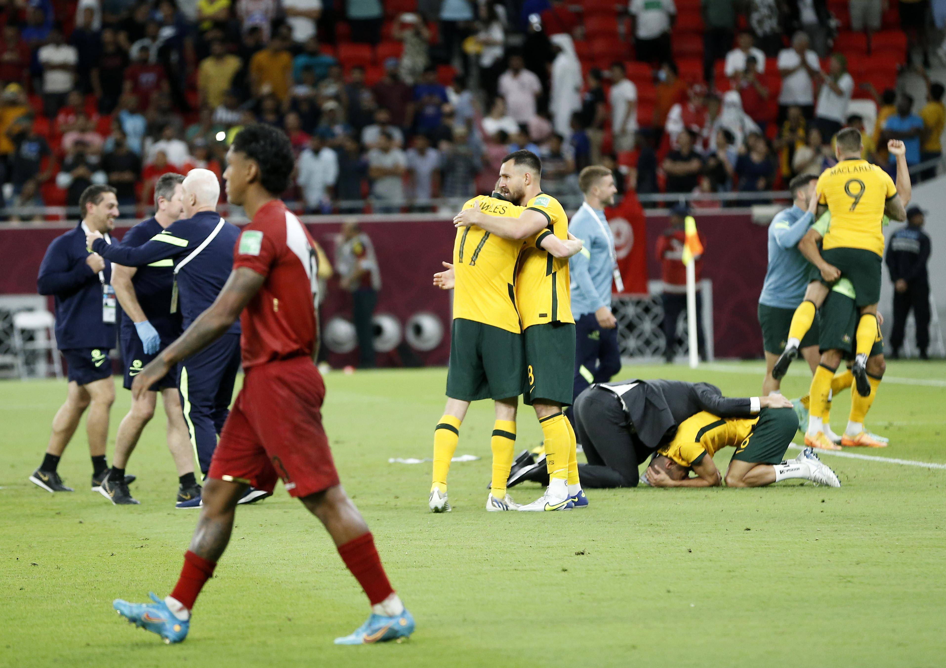 九游- jackeylove赛后感谢队友 