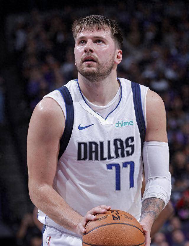 九游体育-关于东契奇回归赛场，大胜首场状态亮眼，德国队观众沸腾！的信息